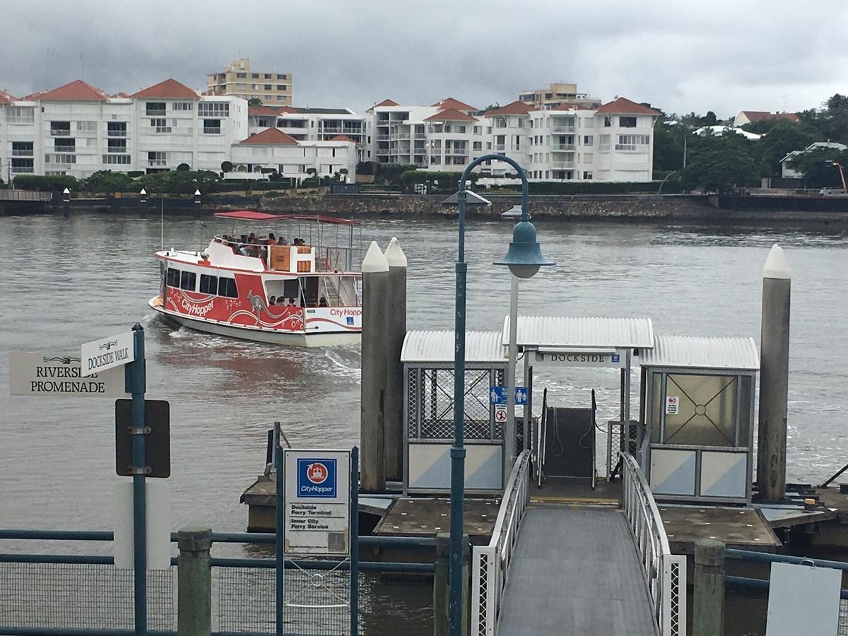 Central Dockside Apartment Hotel Brisbane Buitenkant foto